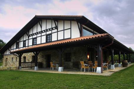 Larrakoetxea Country House Nice Country House In Bizkaia